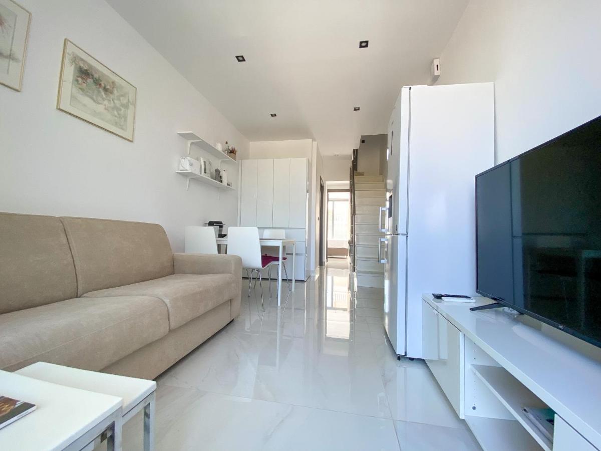 New Modern Deluxe Apartment In Kallithea Kallithea  Exterior photo